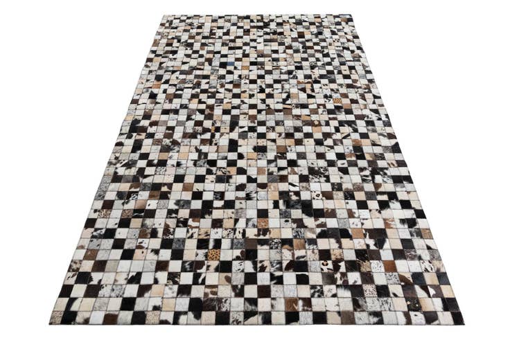 Detail image of 5' x 7' 10 Cowhide Leather Rug