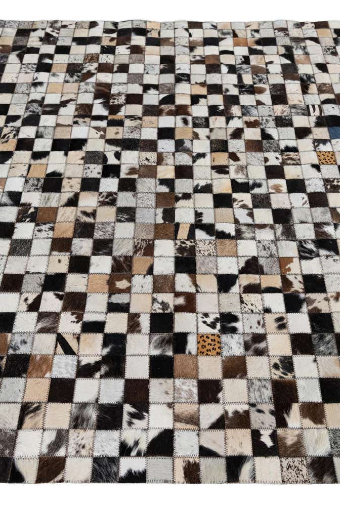 5' x 7' 10 Cowhide Leather Rug