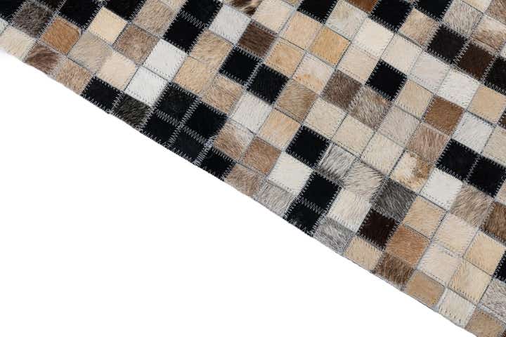 4' 10 x 7' 10 Cowhide Leather Rug
