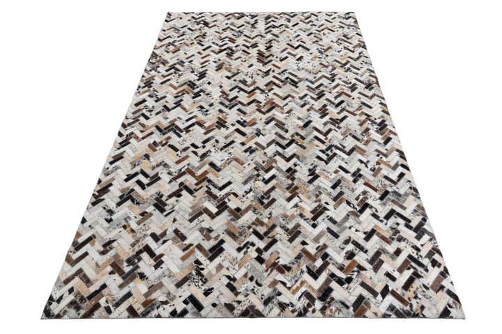 5' 1 x 7' 8 Cowhide Leather Rug