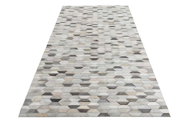 4' 10 x 8' Cowhide Leather Rug
