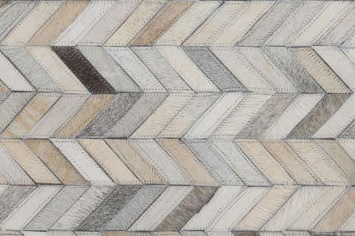 5' 1 x 8' Cowhide Leather Rug