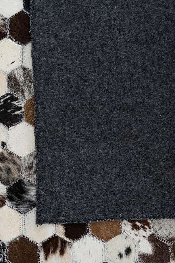 5' x 8' Cowhide Leather Rug