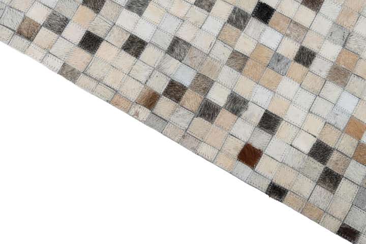 5' 2 x 8' Cowhide Leather Rug