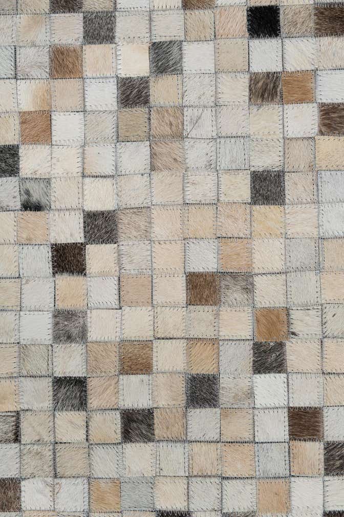 5' 2 x 8' Cowhide Leather Rug