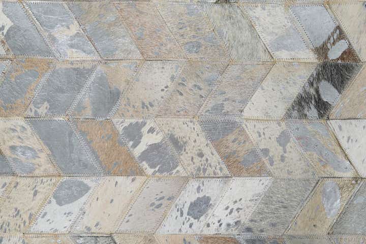 5' 1 x 8' Cowhide Leather Rug