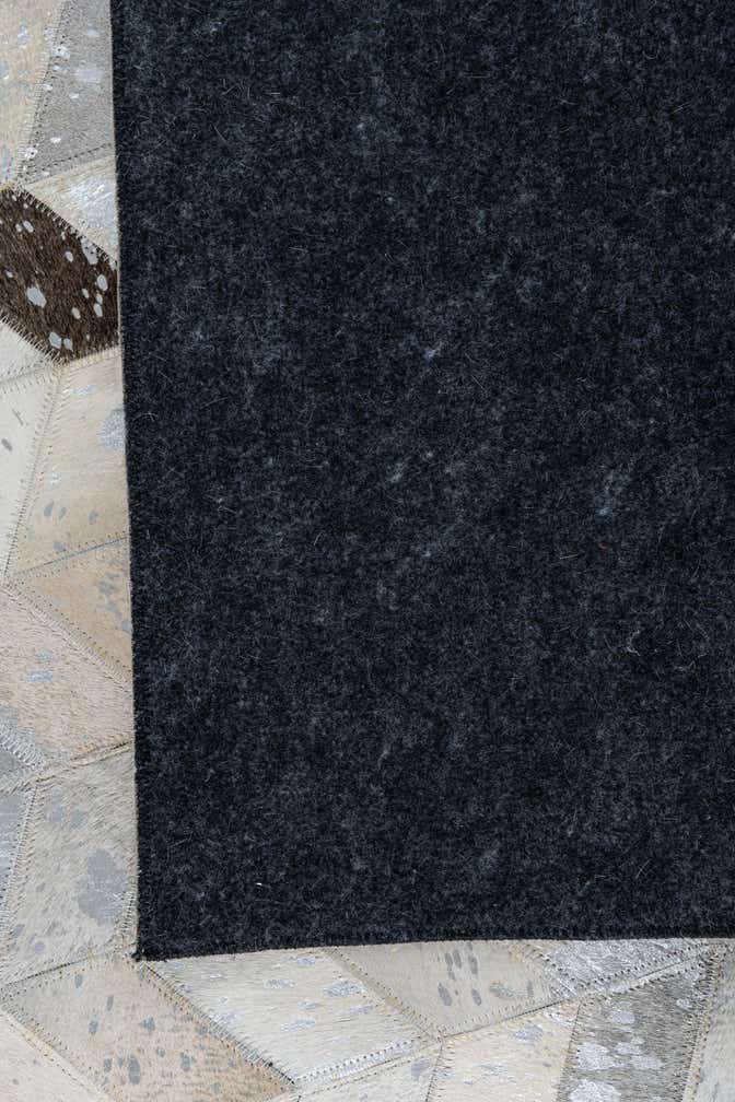 5' 1 x 8' Cowhide Leather Rug