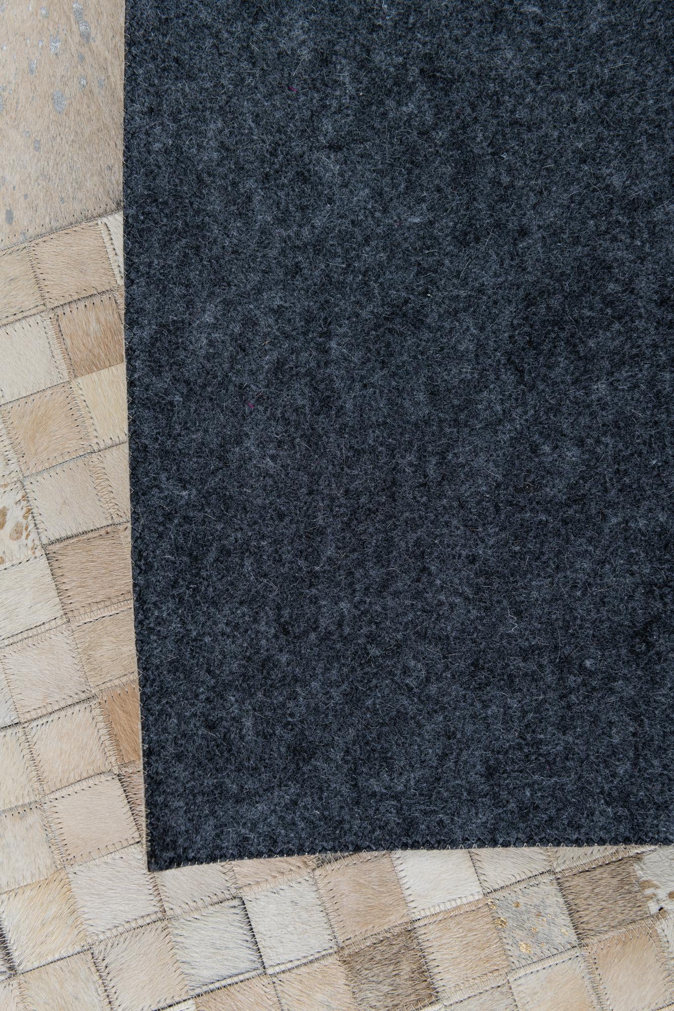 5' 1 x 8' Cowhide Leather Rug