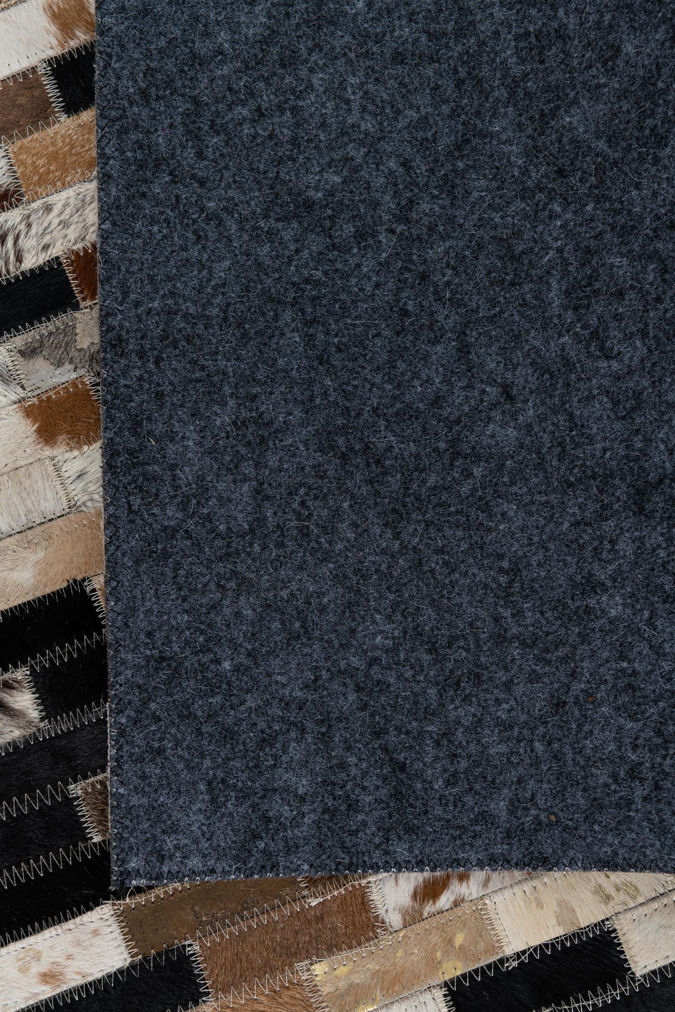 5' x 7' 6 Cowhide Leather Rug