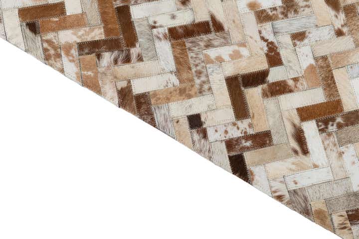 5' 1 x 8' Cowhide Leather Rug