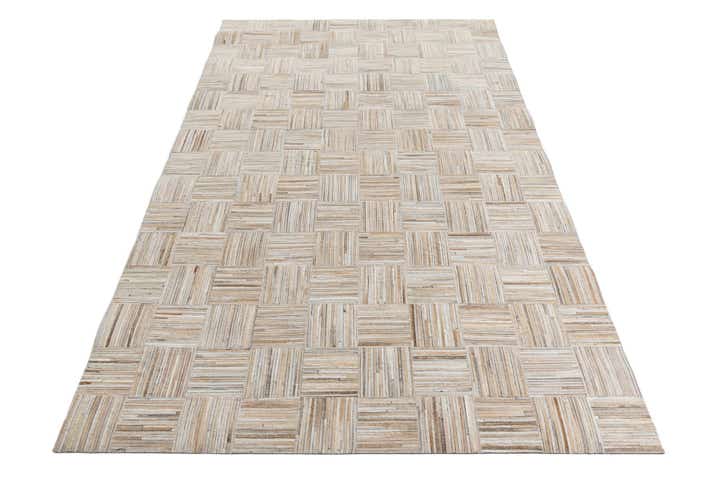 5' x 7' 8 Cowhide Leather Rug