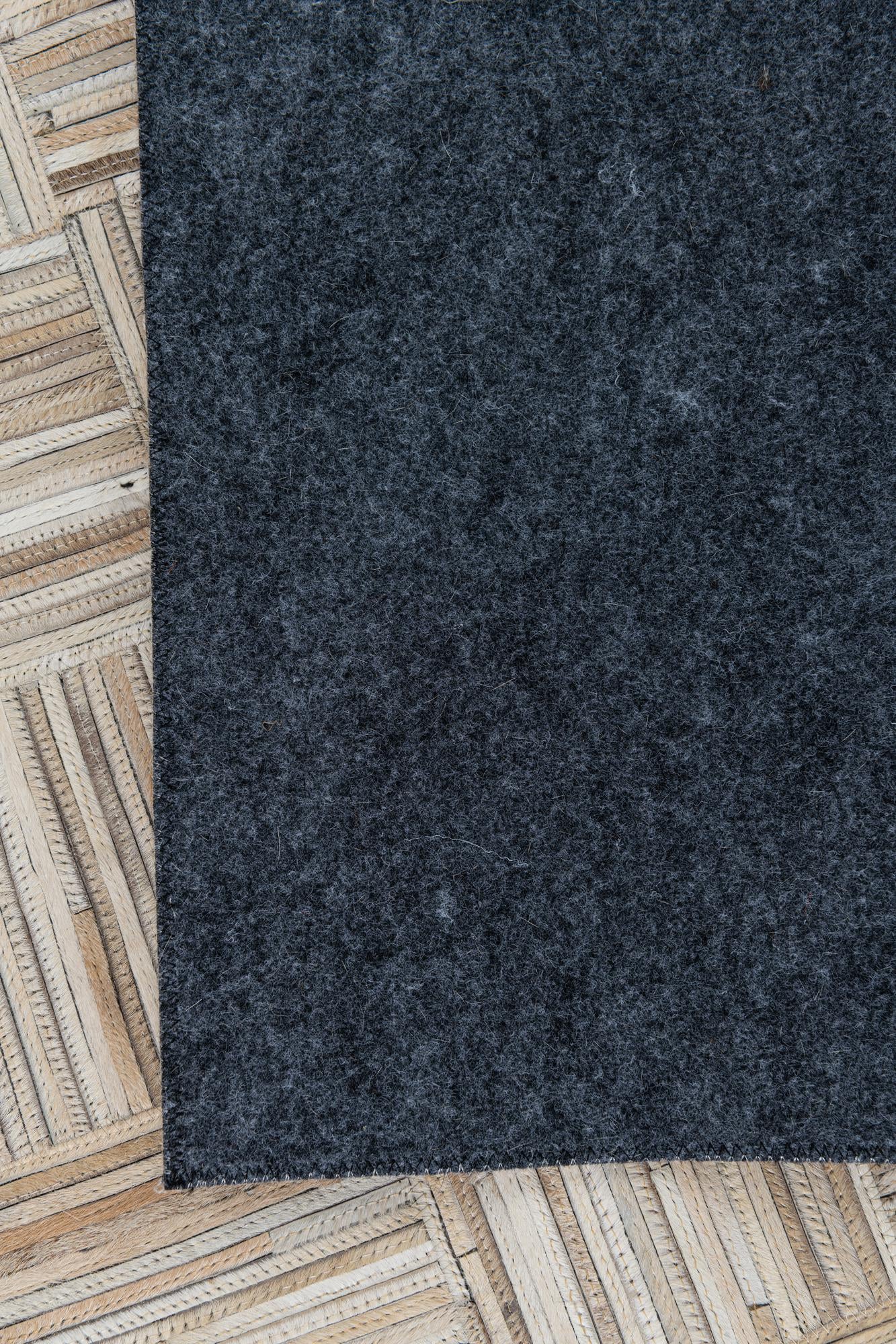 4' 10 x 7' 9 Cowhide Leather Rug