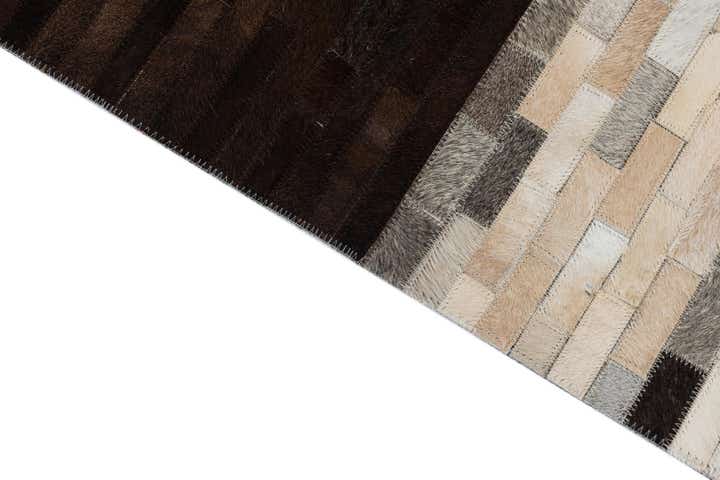 5' x 8' Cowhide Leather Rug