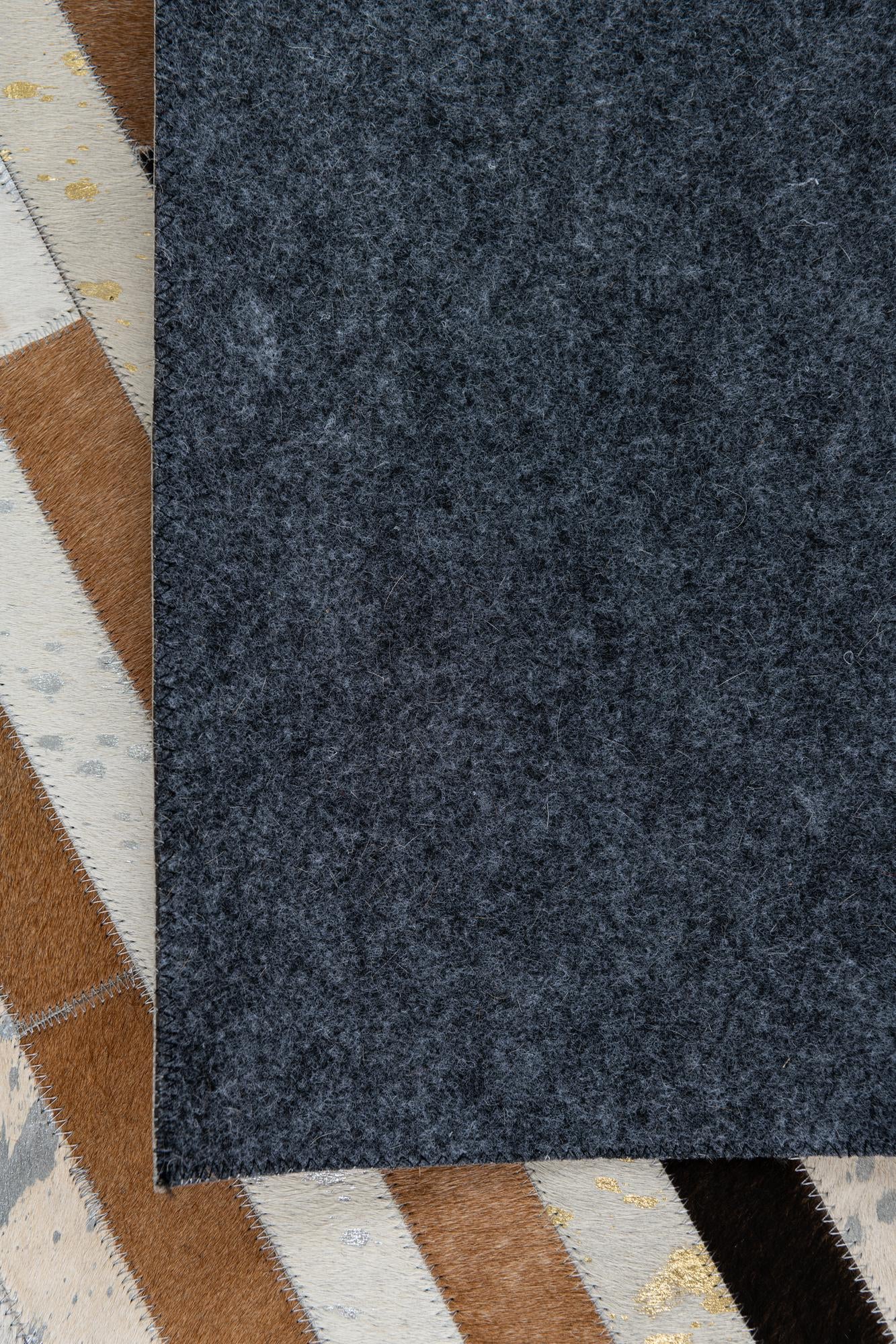 5' 1 x 7' 9 Cowhide Leather Rug