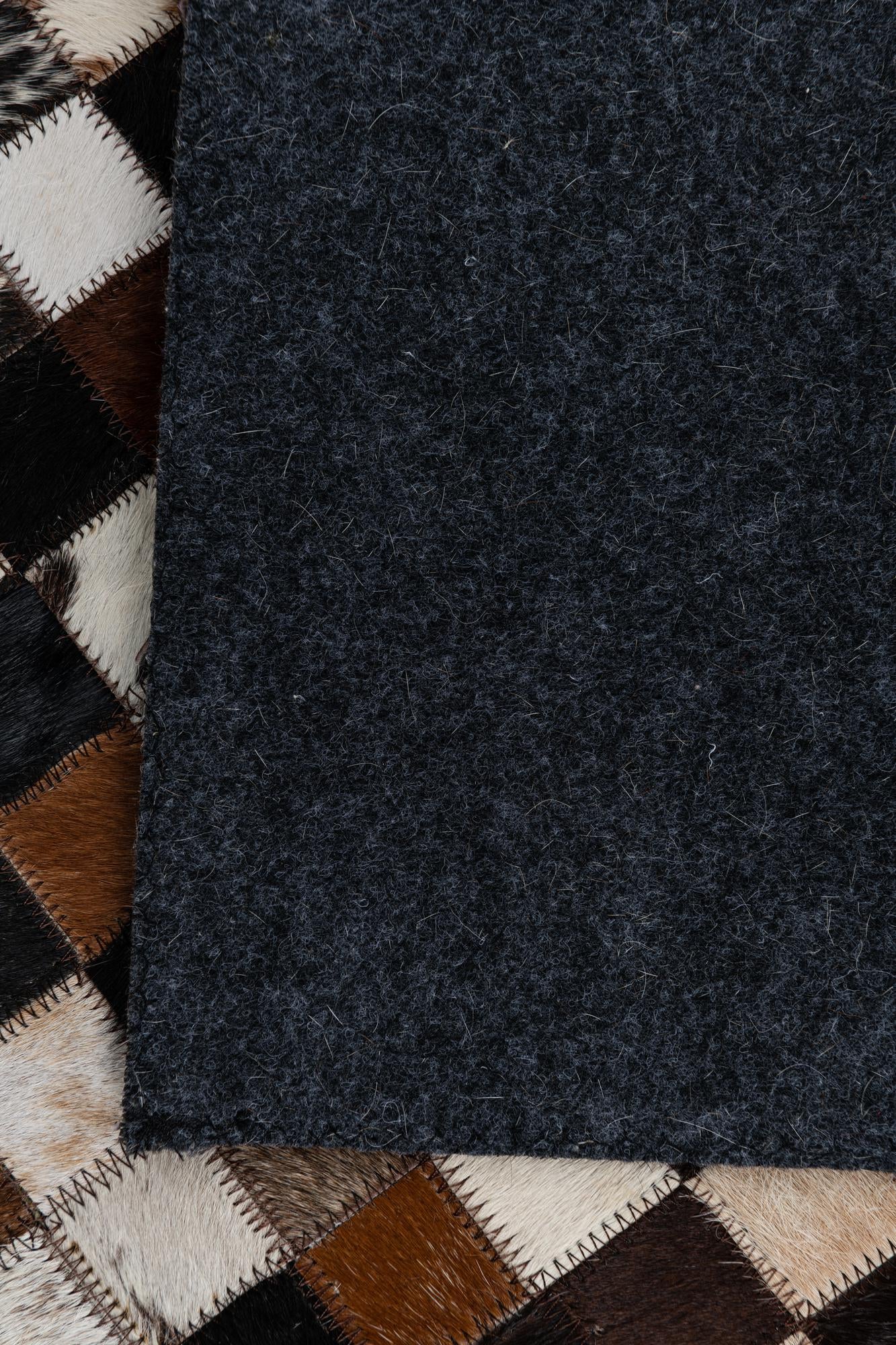 2' x 3' Cowhide Leather Rug