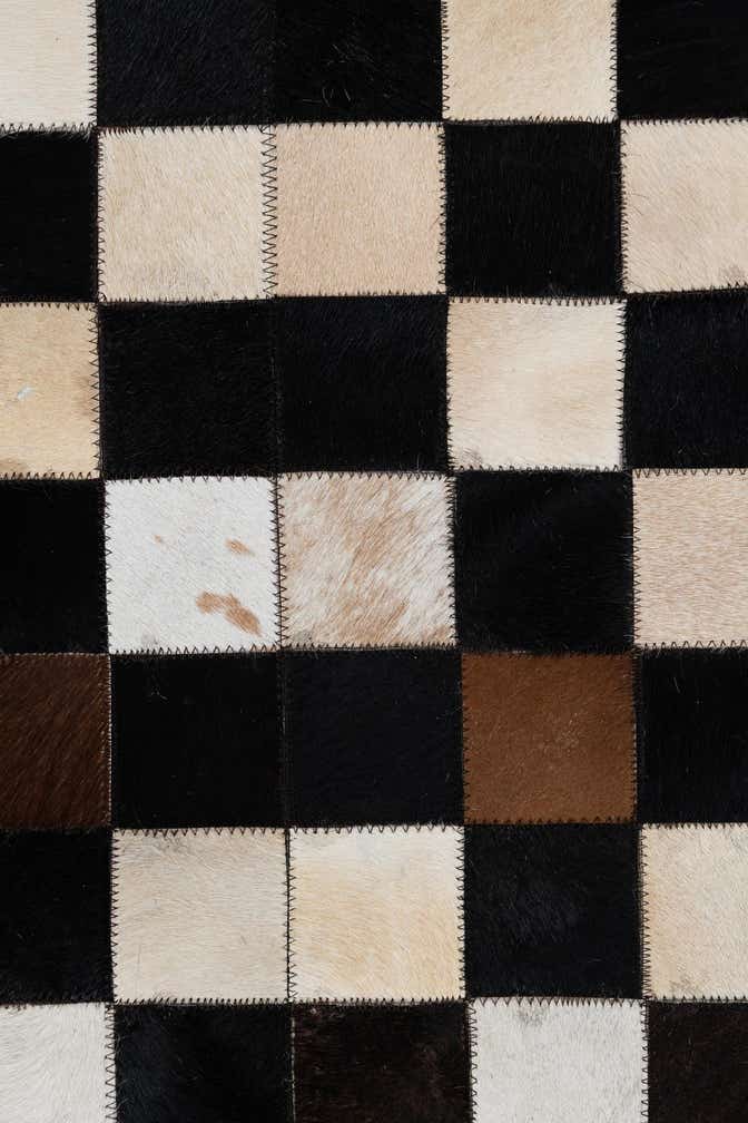 5' x 8' Cowhide Leather Rug
