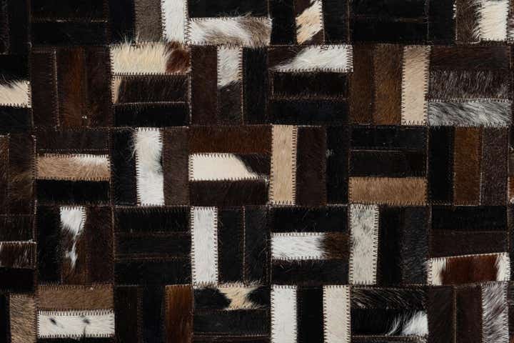 5' x 7' 10 Cowhide Leather Rug