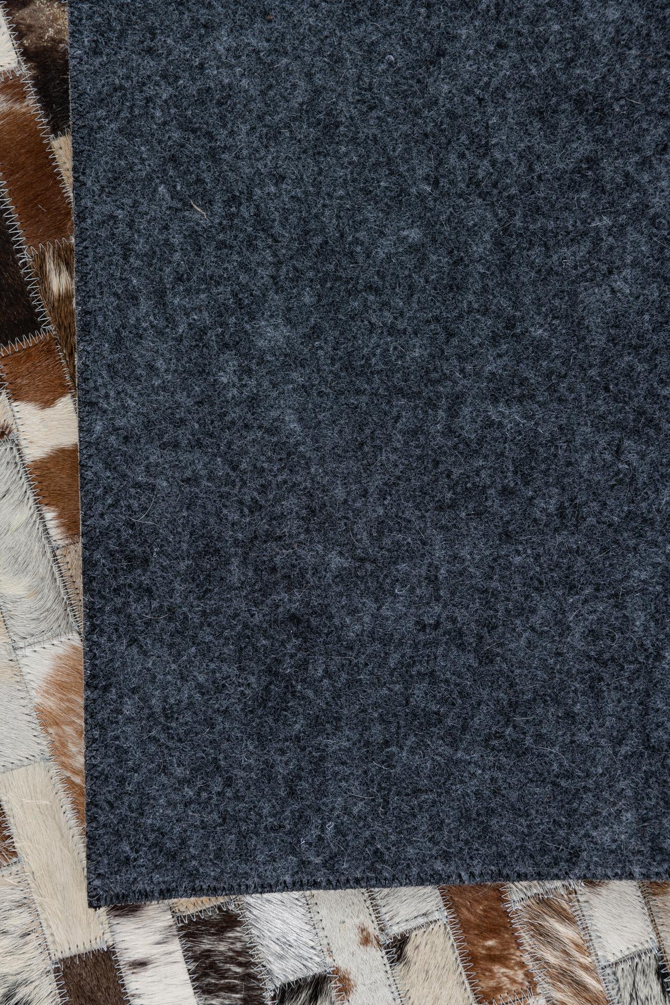 5' x 8' Cowhide Leather Rug