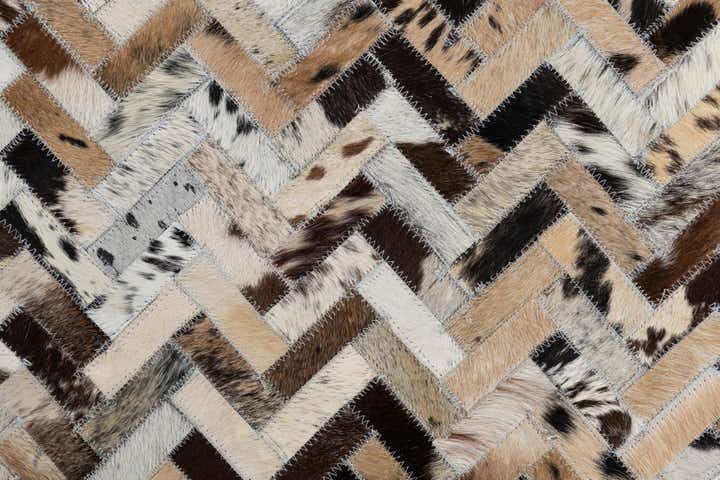 5' x 7' 8 Cowhide Leather Rug