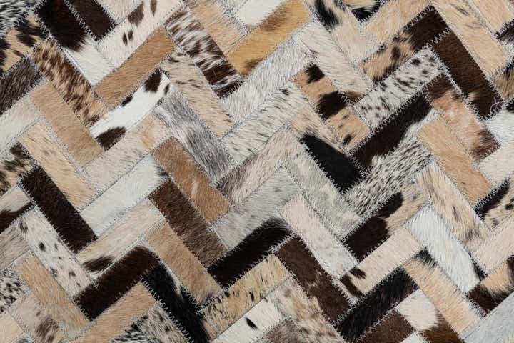 5' x 7' 8 Cowhide Leather Rug