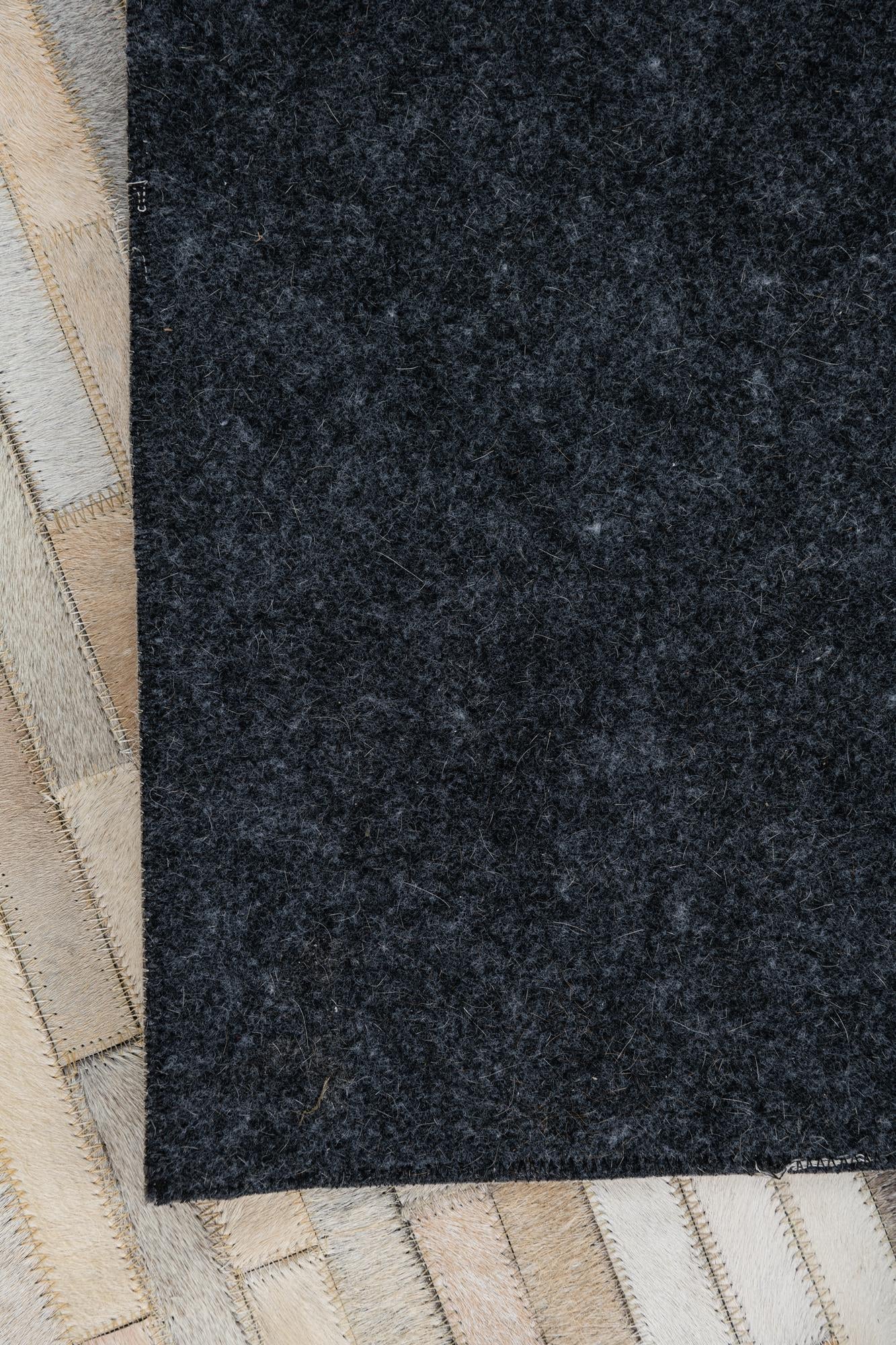 5' x 8' 1 Cowhide Leather Rug