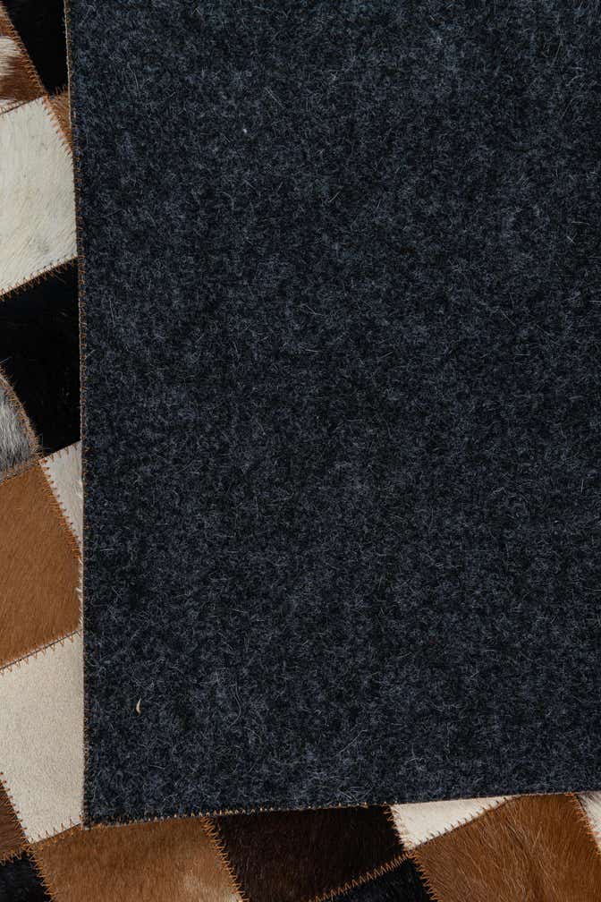 5' 1 x 8' Cowhide Leather Rug