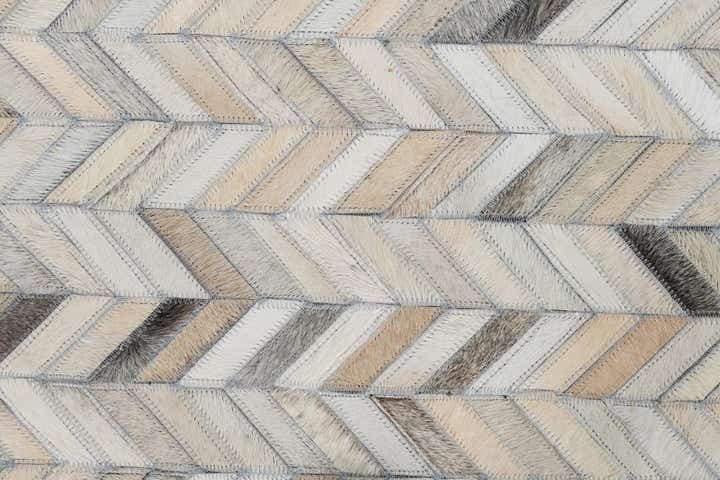 5' x 8' Cowhide Leather Rug