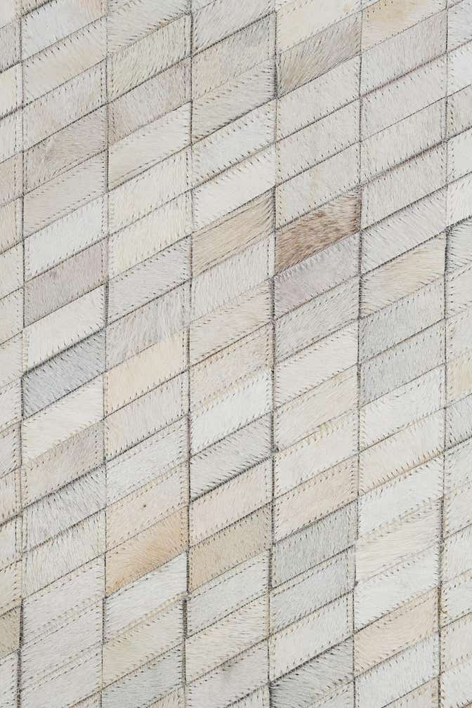 5' 1 x 8' Cowhide Leather Rug