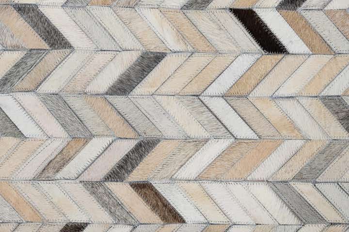 5' x 7' 10 Cowhide Leather Rug