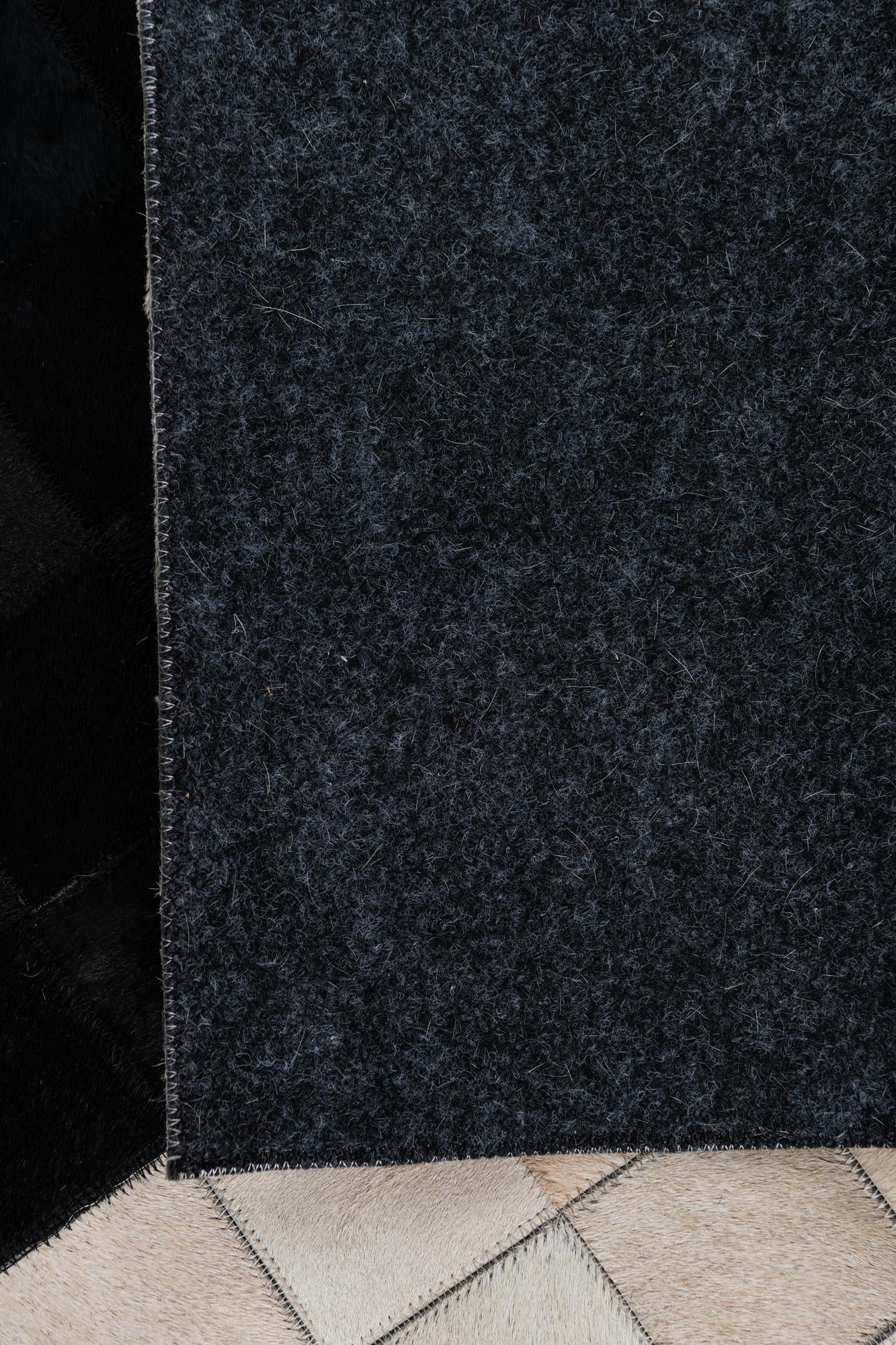 5' x 8' Cowhide Leather Rug