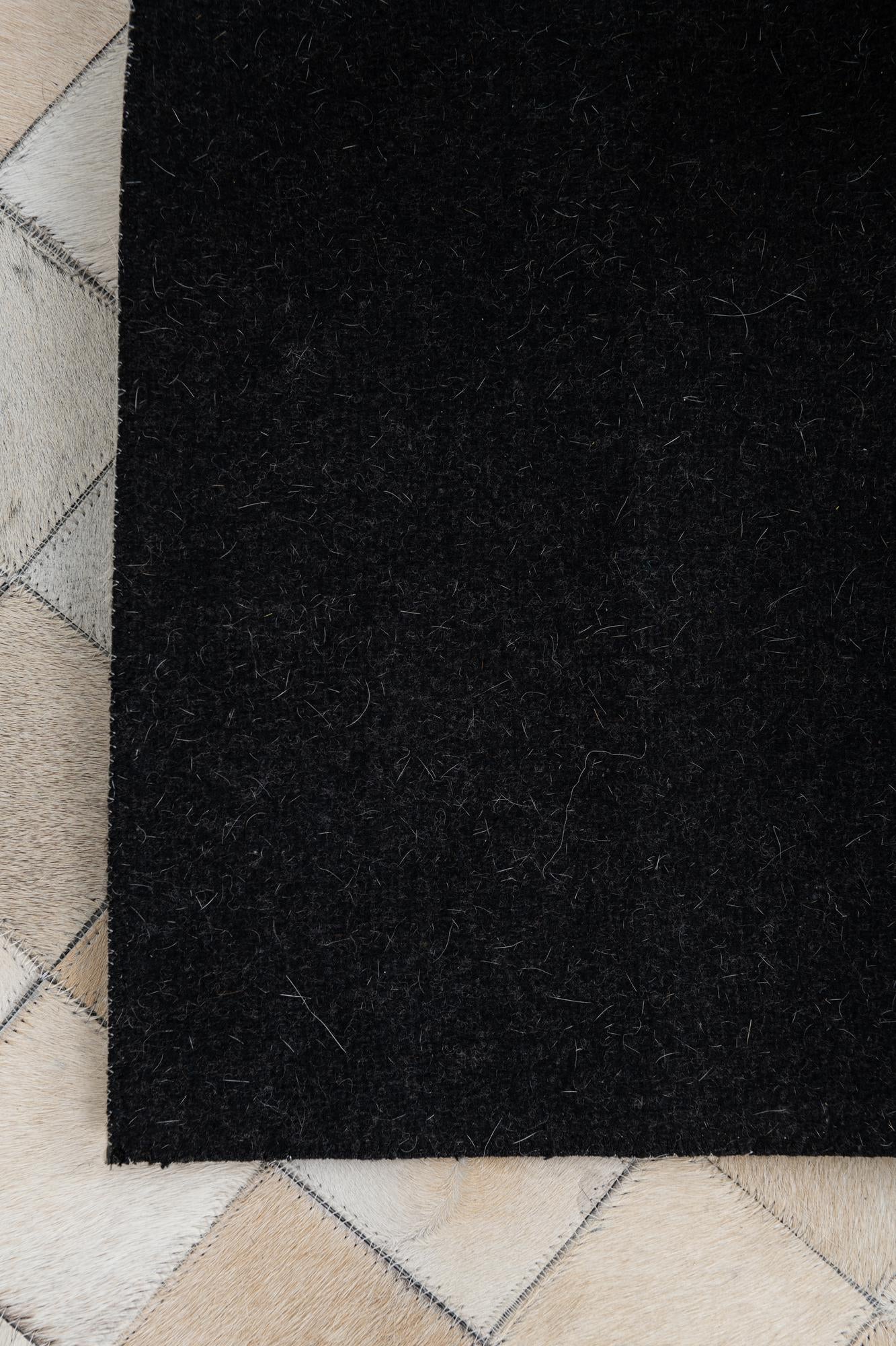 5' x 8' Cowhide Leather Rug