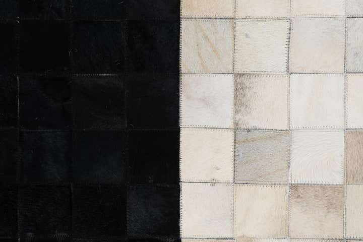 5' x 8' Cowhide Leather Rug
