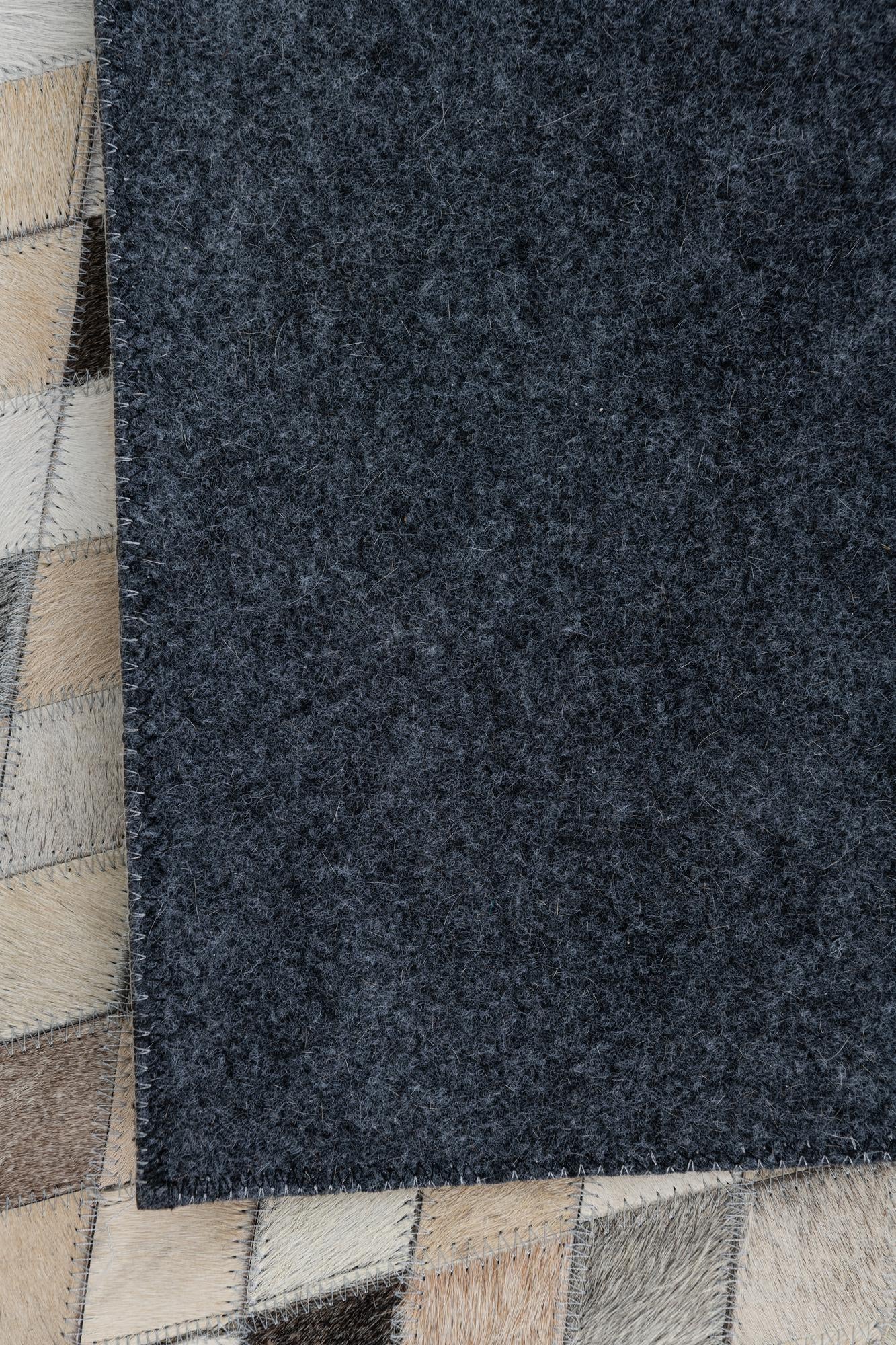 5' x 8' 1 Cowhide Leather Rug