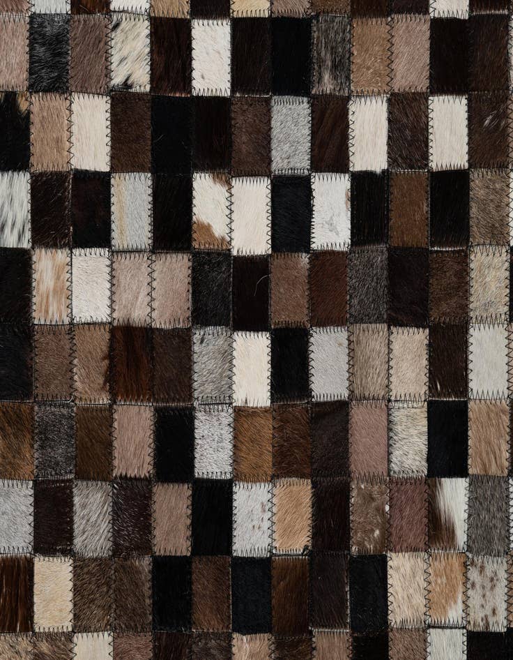 Detail image of 5' x 7' 10 Cowhide Leather Rug