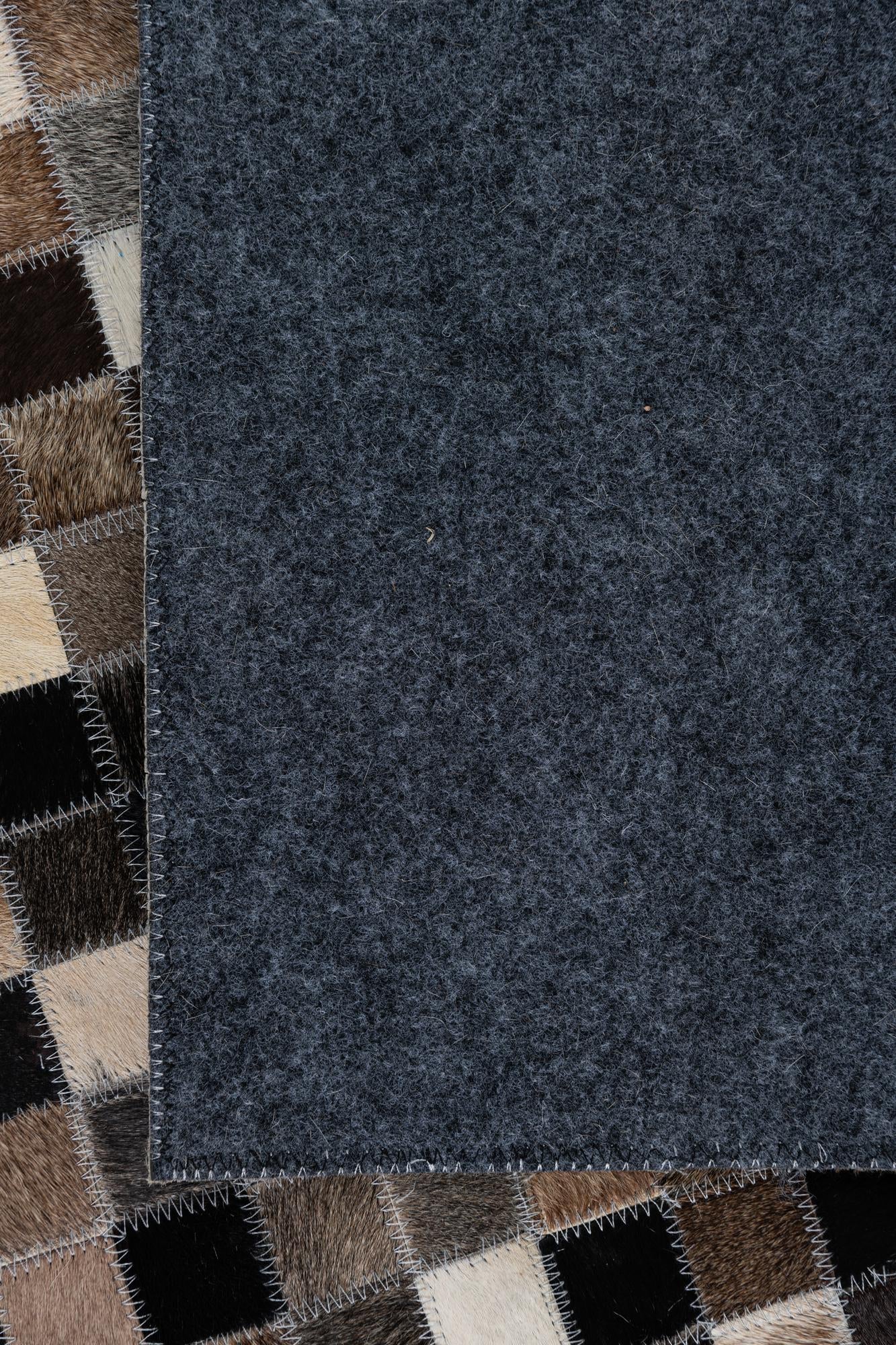 5' x 8' Cowhide Leather Rug