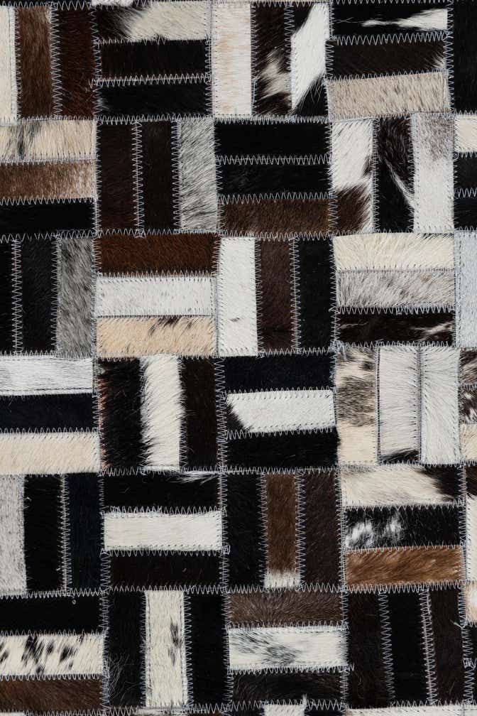 5' x 8' Cowhide Leather Rug