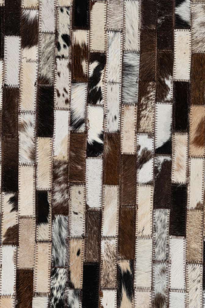 5' x 7' 10 Cowhide Leather Rug