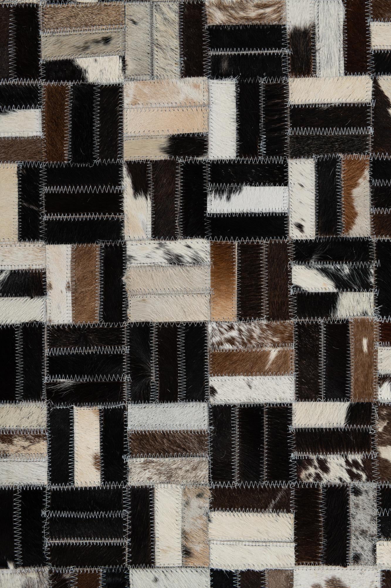 5' x 7' 10 Cowhide Leather Rug