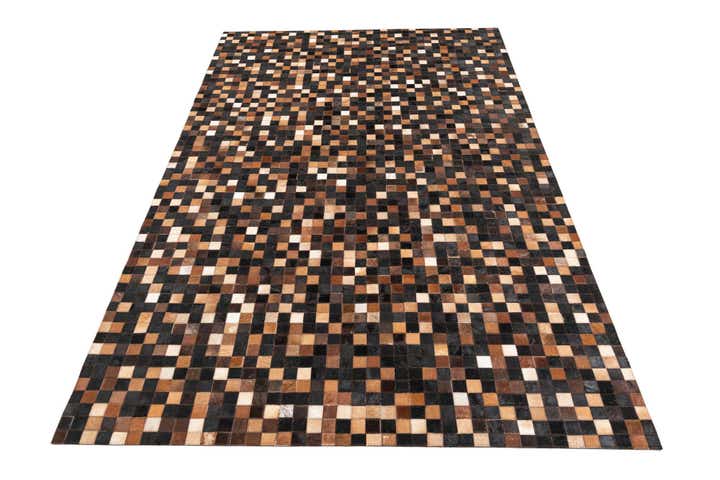 5' 1 x 7' 10 Cowhide Leather Rug