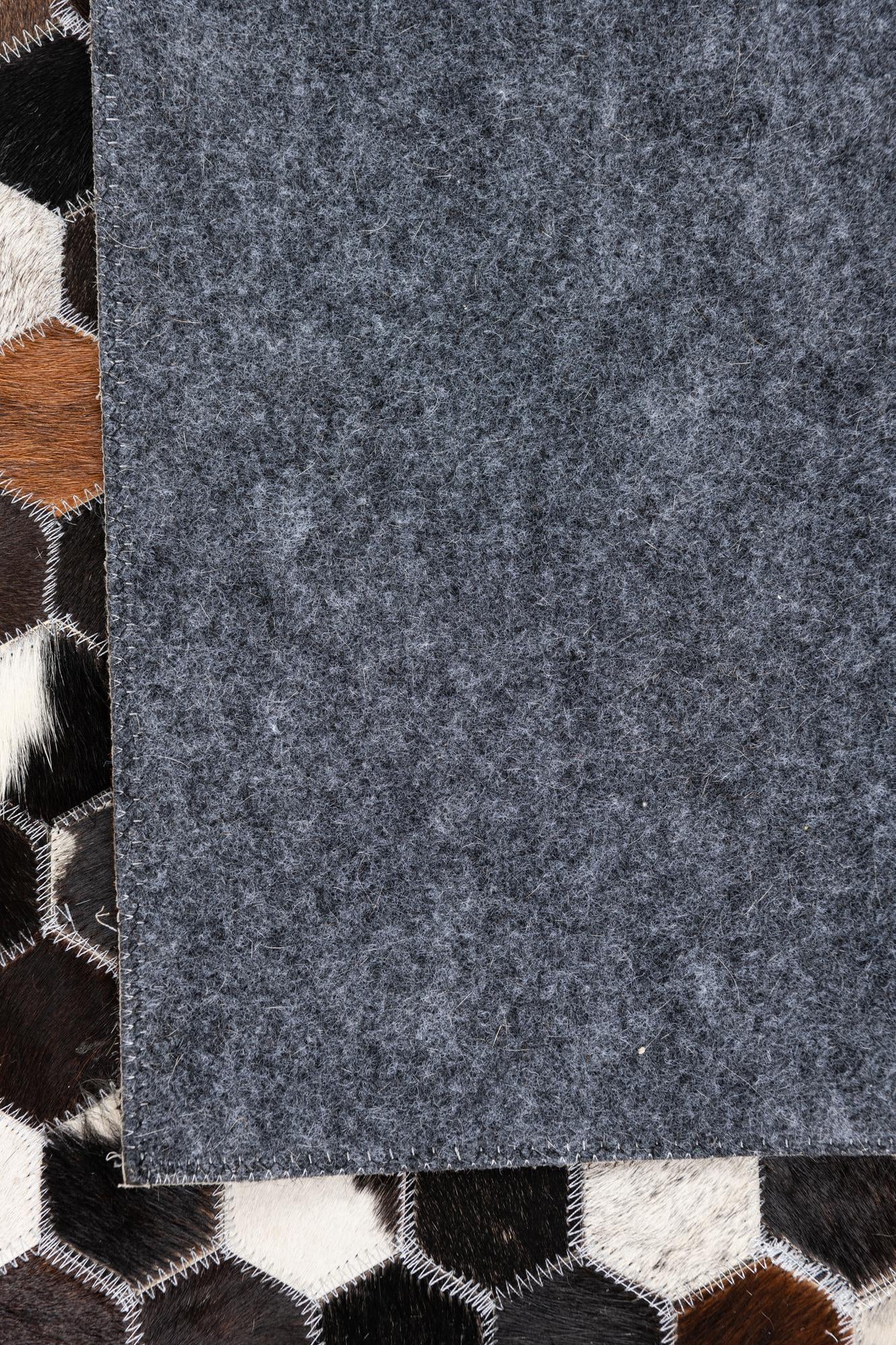 5' 2 x 8' Cowhide Leather Rug