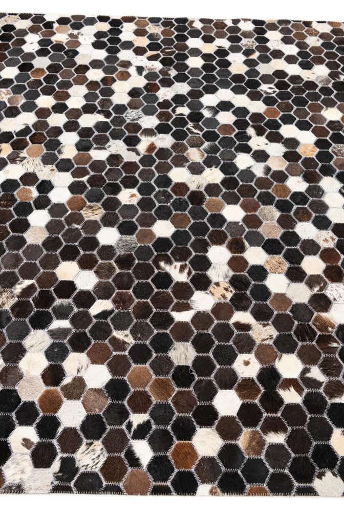 5' 1 x 7' 9 Cowhide Leather Rug