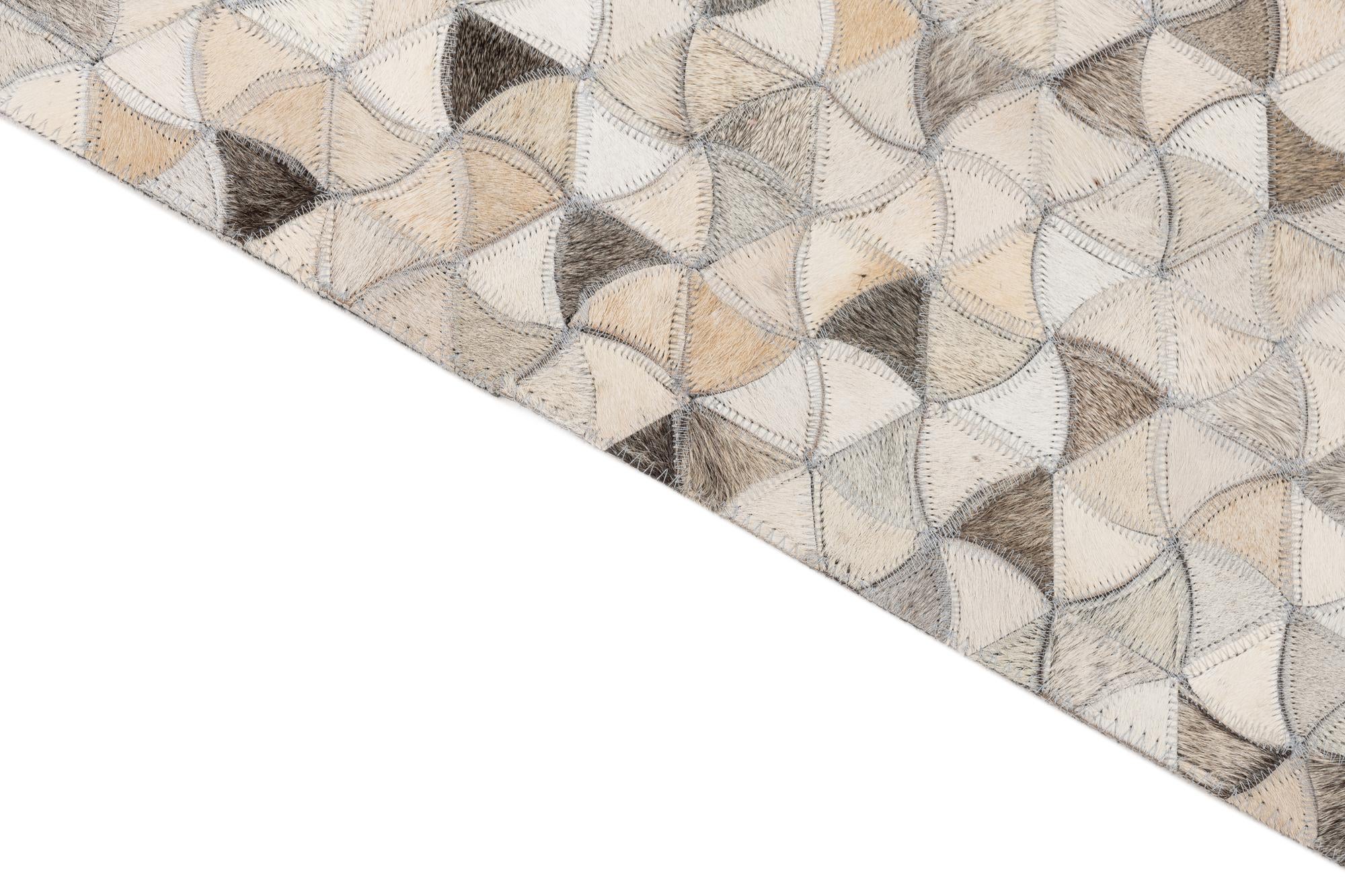 5' x 7' 8 Cowhide Leather Rug