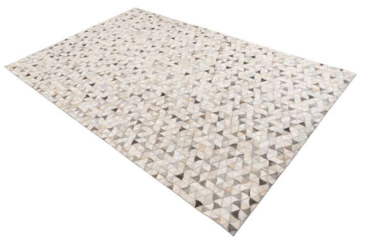 5' 2 x 8' Cowhide Leather Rug