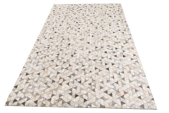 5' 2 x 8' Cowhide Leather Rug