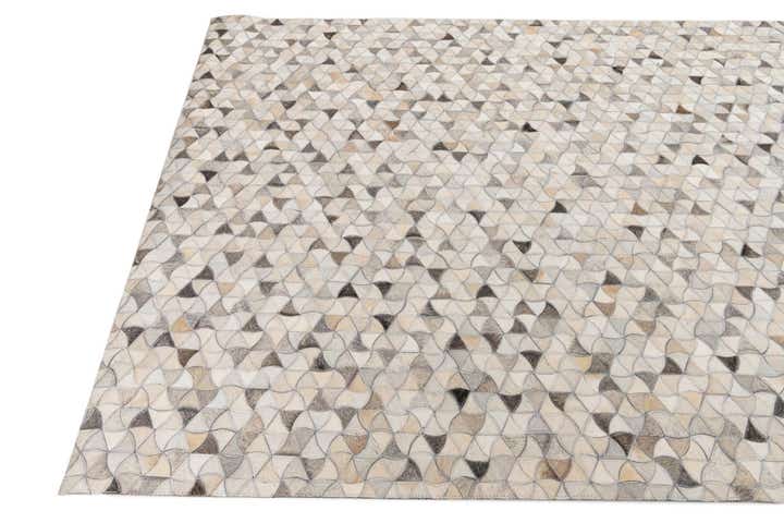 5' 2 x 8' Cowhide Leather Rug