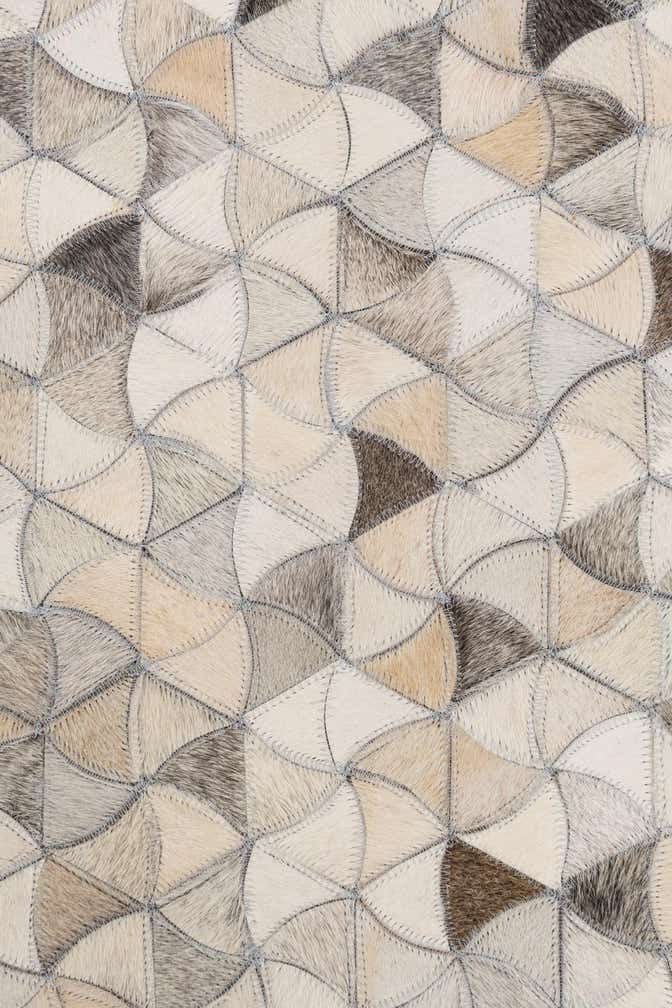 5' 2 x 8' Cowhide Leather Rug