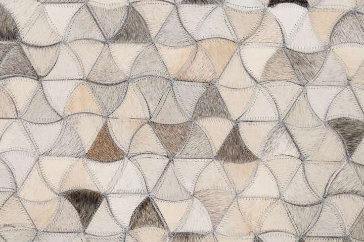 5' 2 x 8' Cowhide Leather Rug