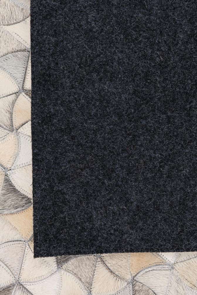 5' 2 x 8' Cowhide Leather Rug