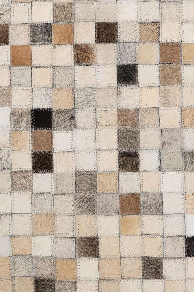 5' 1 x 8' Cowhide Leather Rug