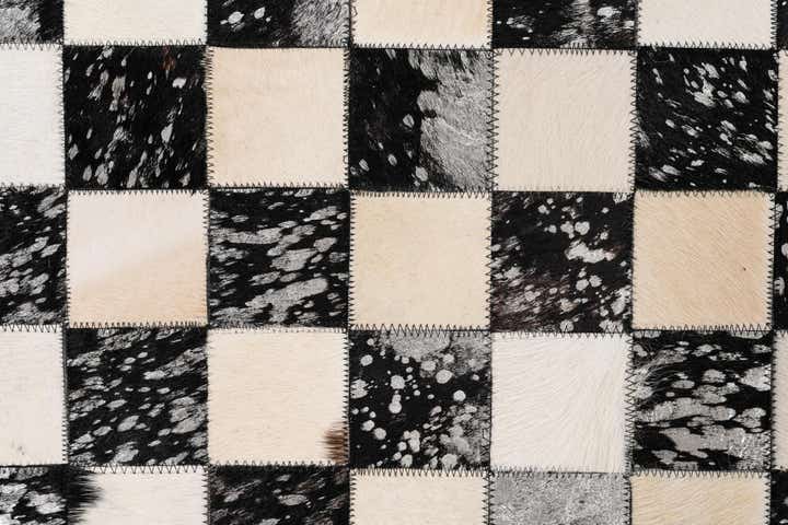 5' x 8' Cowhide Leather Rug
